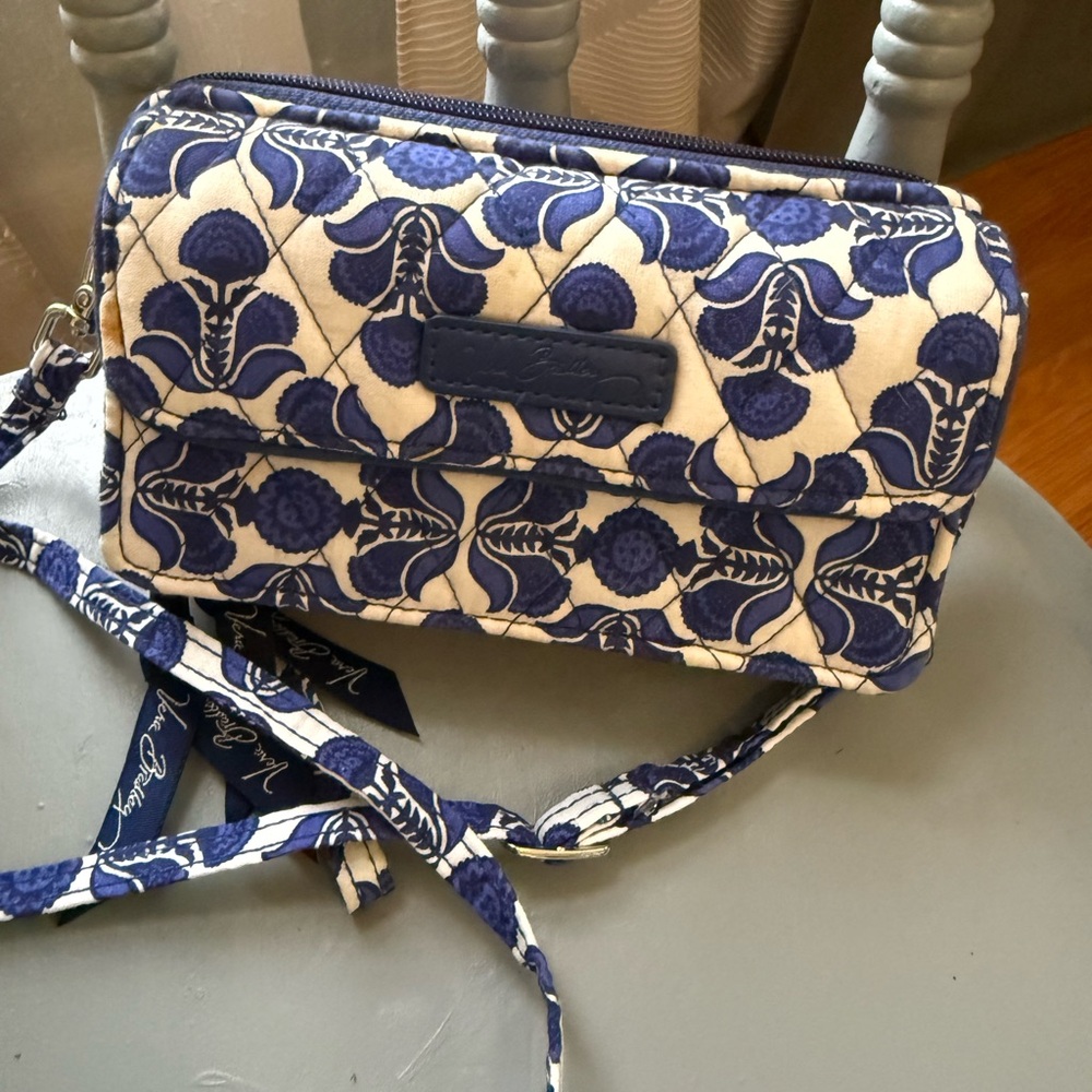 Vera Bradley Blue and Cream Floral clutch purse  Bag